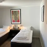 Apartament 3br Penthouse In Center With Free Parking *